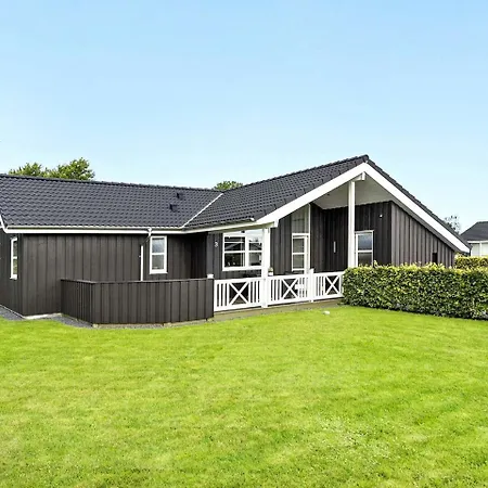 Luxury Retreat In Oster Hurup-by Traum